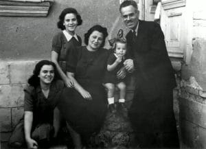 משפחת כלב הגדת השואה